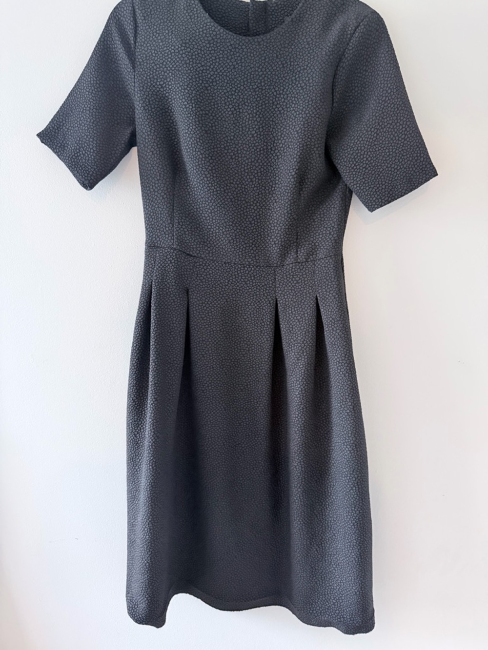 H&M Short-Sleeve Textured Black Dress